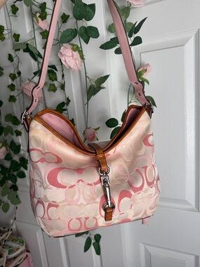 Coach Signature Hampton Clip Hobo